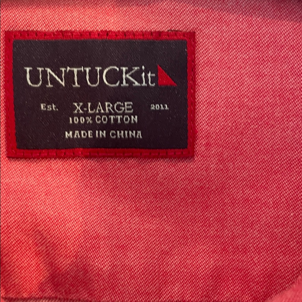 XL Untuckit bundle - Picture 2 of 6